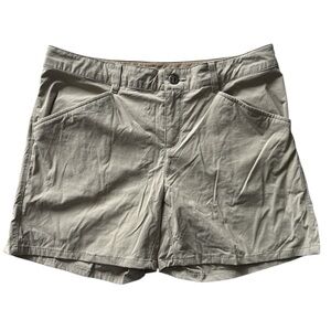 Patagonia Worn Wear Women’s Casual Lightweight Tan Shorts Size 8